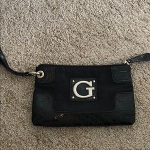 Guess Wristlet